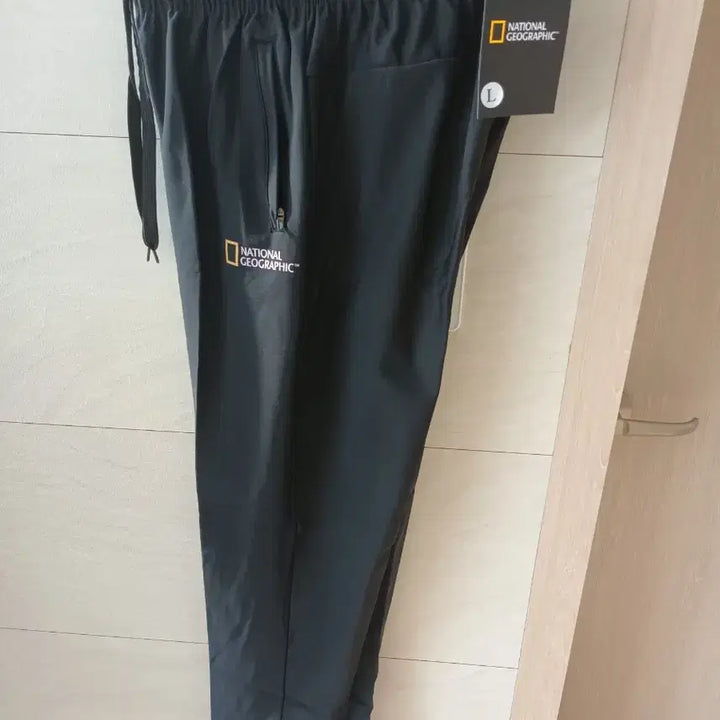 [BUNJANG] National Geographic Training Pants L Black / 내셔널지오그래픽 춘추용 트레이닝  L 블랙 새상품