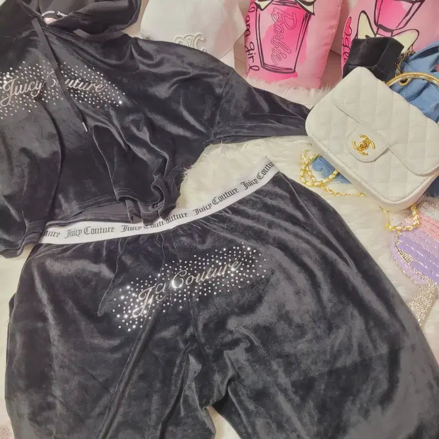 [BUNJANG] Juicy Couture Velvet Tracksuit Set - Black / 쥬시꾸뛰르 벨벳 트레이닝복 세트 블랙