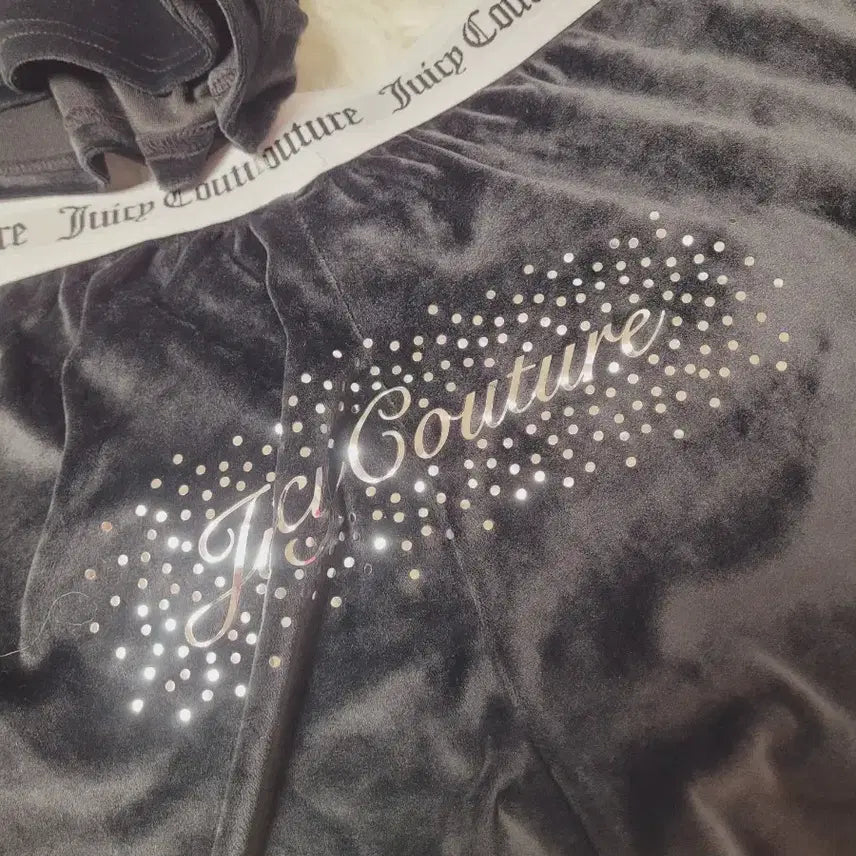 [BUNJANG] Juicy Couture Velvet Tracksuit Set - Black / 쥬시꾸뛰르 벨벳 트레이닝복 세트 블랙