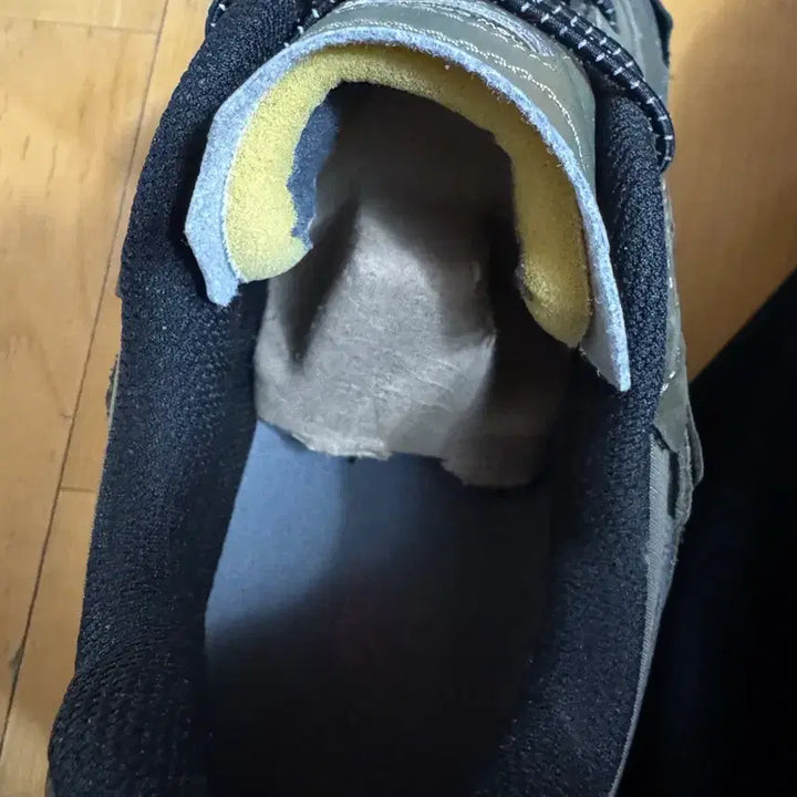 [BUNJANG] New Balance 2002RDN Protection Pack Sneakers / 뉴발란스 2002
