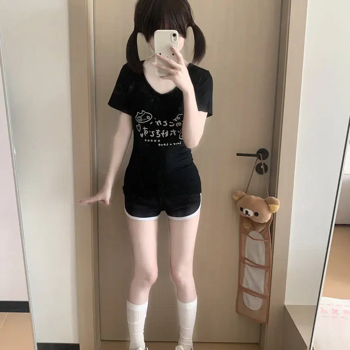 [BUNJANG] Gothic Lolita V-Neck Short Sleeve T-shirt / 고스로리 일녀 브이넥 반팔 티셔츠