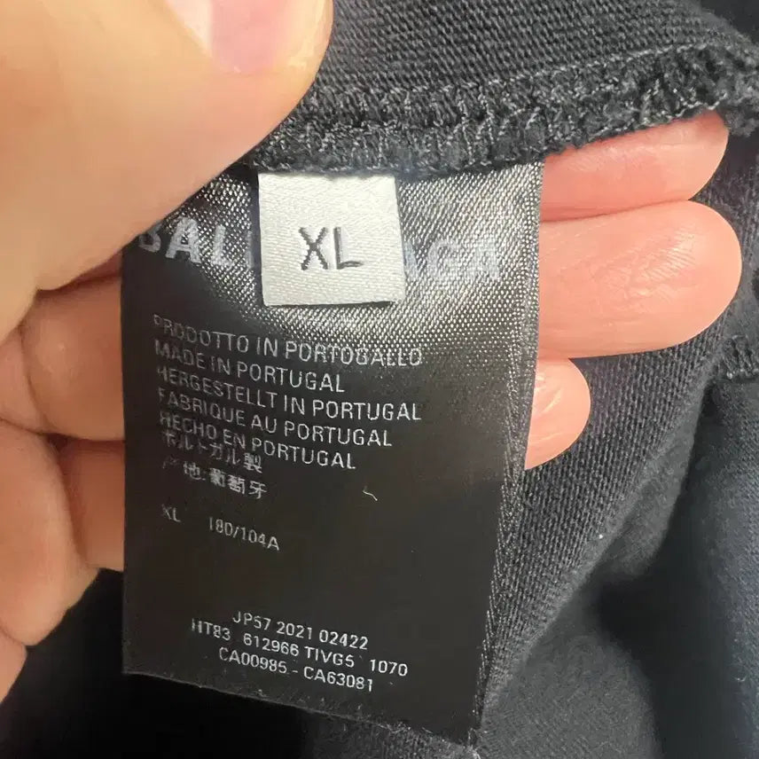 [SOLD OUT] [극미중고,정품] 발렌시아가 백로고 반팔 블랙