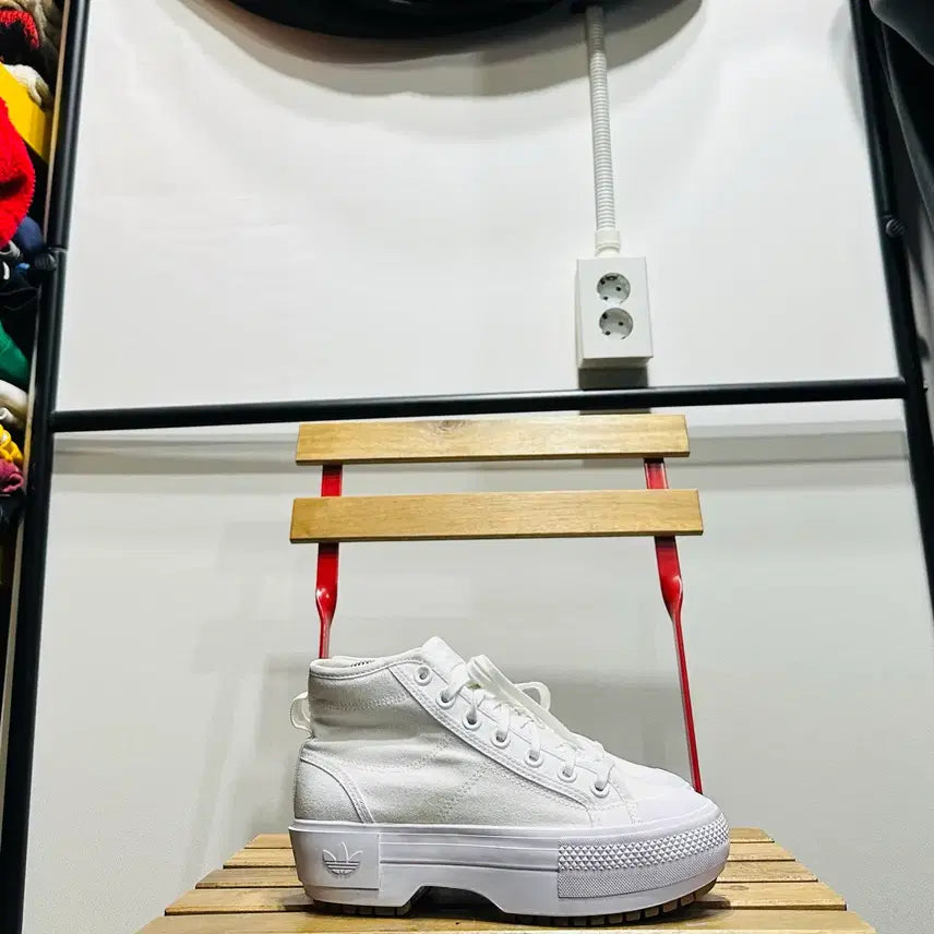 [BUNJANG] Adidas Nizza Track White Sneakers / 230) 아디다스 운동화 여성 여자 신발 니짜 트렉 화이트