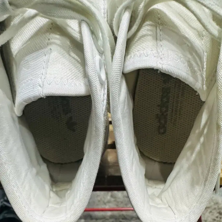 [BUNJANG] Adidas Nizza Track White Sneakers / 230) 아디다스 운동화 여성 여자 신발 니짜 트렉 화이트