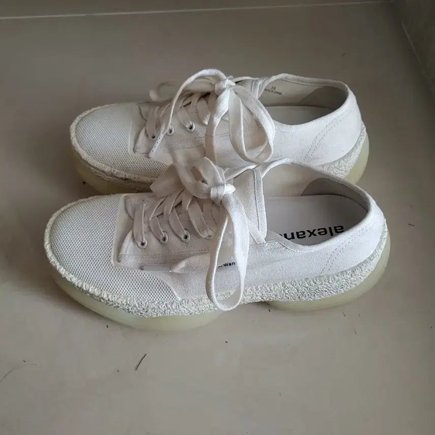 [BUNJANG] Alexander Wang A1 Low Sneakers / 알렉산더왕A1 로우 39사이즈 판매합니다.