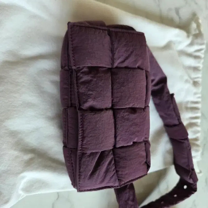 [BUNJANG] Purple Quilted Mini Cassette Padded Bag / 퍼플 퀼팅 미니 카세트 패딩백