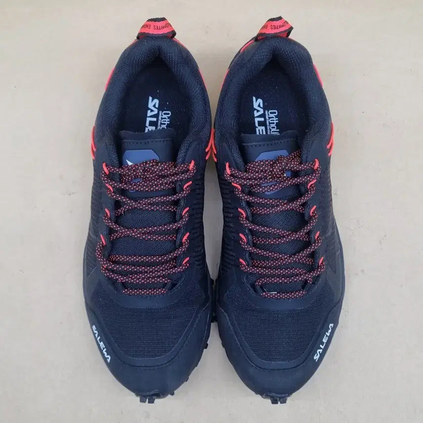 [BUNJANG] Salewa Wildfire Hiking Shoes / 살레와 와일드파이어 245