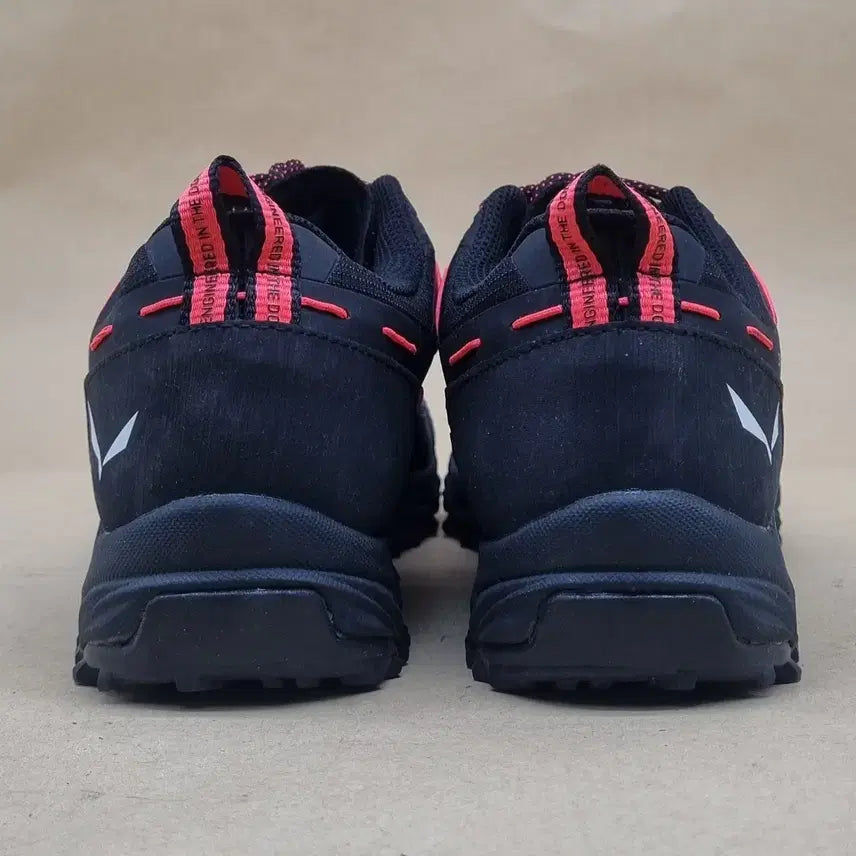 [BUNJANG] Salewa Wildfire Hiking Shoes / 살레와 와일드파이어 245