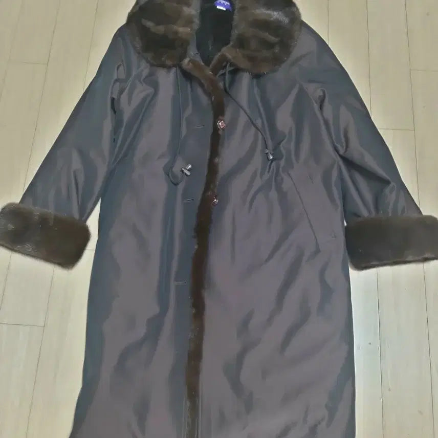 [BUNJANG] Heiverreine Mink Trimmed Long Coat / heiverreine밍크 트리밍 롱 코트 브라운