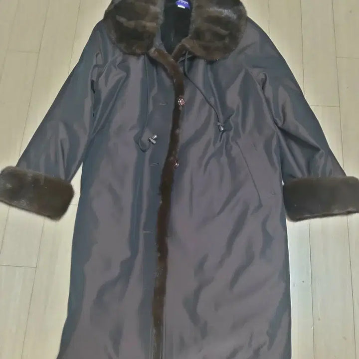 [BUNJANG] Heiverreine Mink Trimmed Long Coat / heiverreine밍크 트리밍 롱 코트 브라운