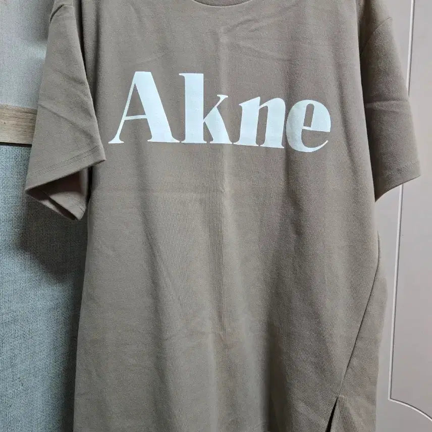[BUNJANG] NANING9 AKNE Beige T-shirt / NANING9 Akne 반팔 티셔츠 베이지