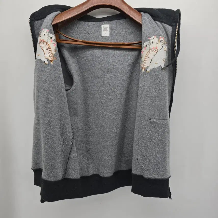 [BUNJANG] Graniph Animal Embroidered Hoodie Zip-up / graniph 애니멀 자수 후드집업 [D20292]