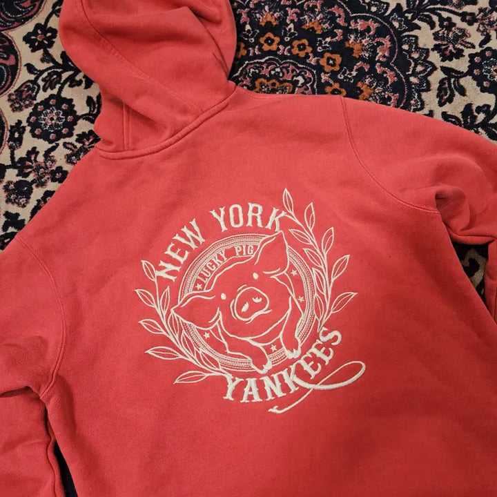 [BUNJANG] MLB Yankees Lucky Pig Embroidered Pink Hoodie (Size 85) / 엠엘비(MLB) 양키즈 뉴욕 럭키 피그 자수 핑크 후드 티셔츠 85사이즈