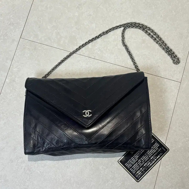 [SOLD OUT] 정품 샤넬 빈티지 쉐브론 블랙 체인백 3번대