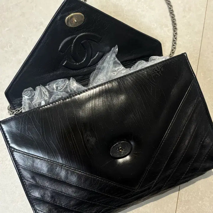 [SOLD OUT] 정품 샤넬 빈티지 쉐브론 블랙 체인백 3번대