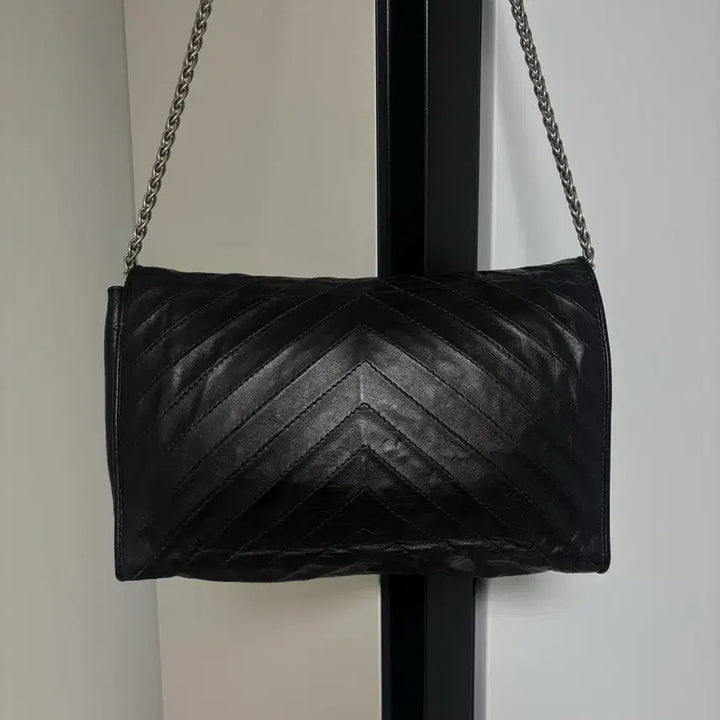 [SOLD OUT] 정품 샤넬 빈티지 쉐브론 블랙 체인백 3번대