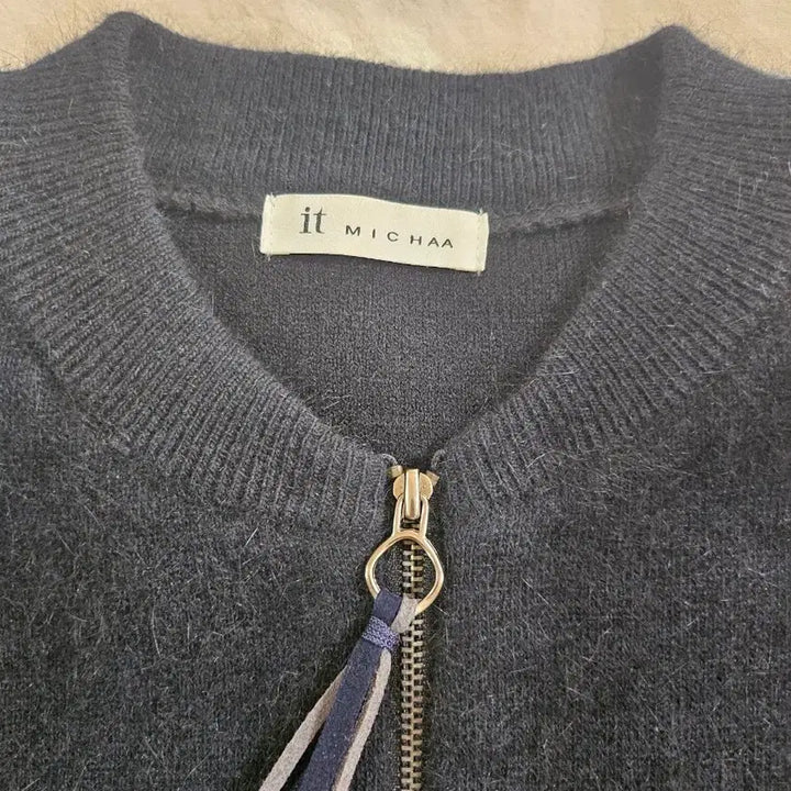 [BUNJANG] It MICHAA Black Angora Zip-up Cardigan / 잇미샤 블랙 앙고라 집업 가디건 55
