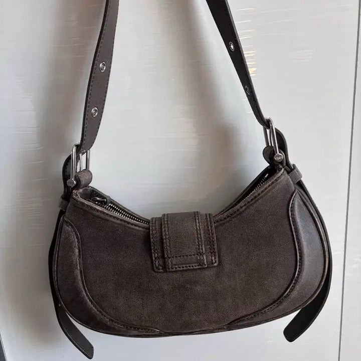 [BUNJANG] Osnoi Hobo Bag Vintage Brown Shoulder Bag / 오소이 호보백 브로클 빈티지 브라운 숄더백