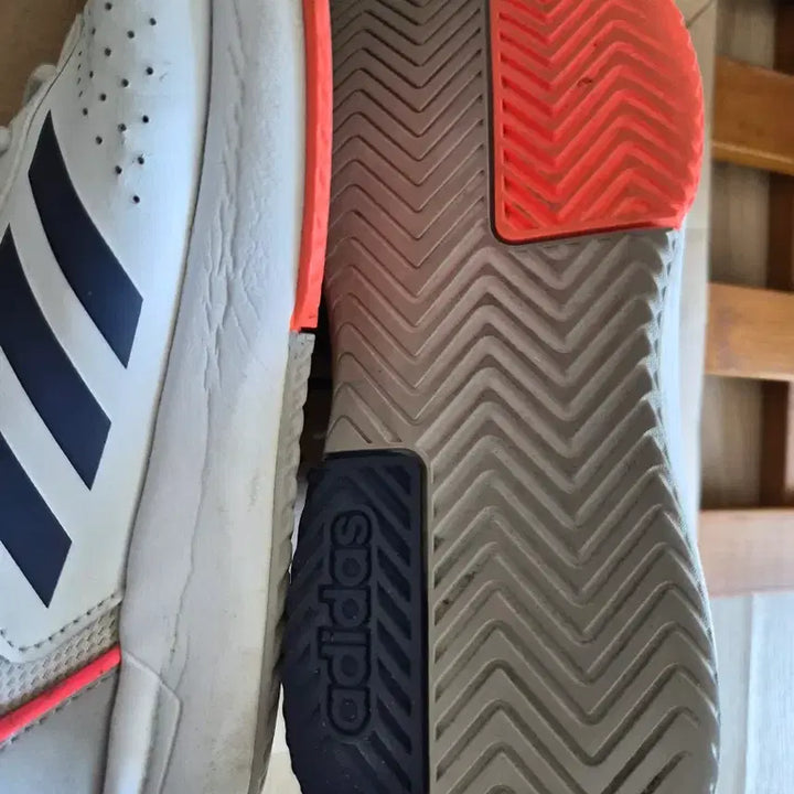 [BUNJANG] Adidas White Sneakers (Tennis) 265mm / 아디다스 흰색 운동화 (테니스 가능) 265mm