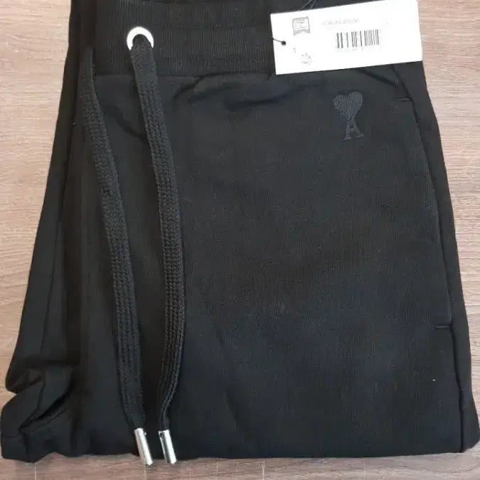 [BUNJANG] AMI Heart Logo Training Pants (Black/Gray) / 정품새상품>아미 하트 로고 트레이닝 바지 새상품 (블랙/그레이)