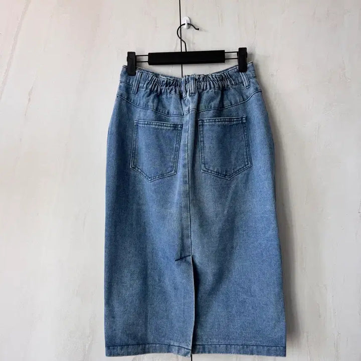 [BUNJANG] INGNI Button Midi Denim Skirt (Size 55) / 새상품 INGNI 데님 단추 미디 스커트(55사이즈)