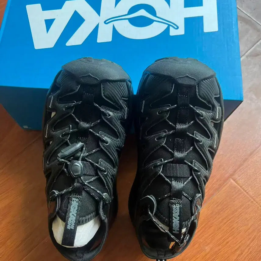[BUNJANG] Hoka Hopara Black Castle Rock Sandals / (새상품)호카 호파라 블랙 캐슬 락 235mm