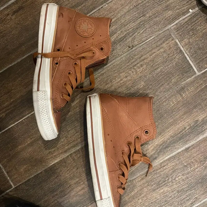 [BUNJANG] Converse High Leather Brown Sneakers / 컨버스 하이 레더 브라운 230
