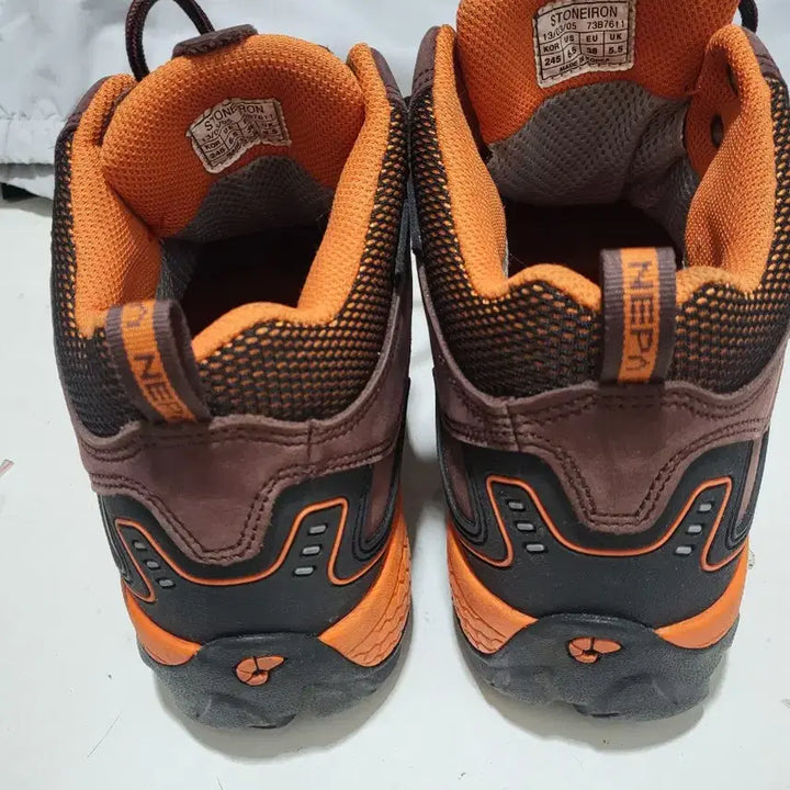 [BUNJANG] NEPA Unisex Hiking Boots Size 245 / 네파 등산화  245  남녀공용