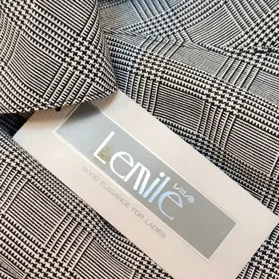 [BUNJANG] LEMILE 고급 롱코트(FREE) / LEMILE 고급 롱코트(FREE)