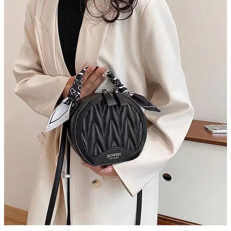 [BUNJANG] Black Quilted Round Shoulder Bag with Scarf / 블랙 퀼팅 라운드 숄더백 스카프포함