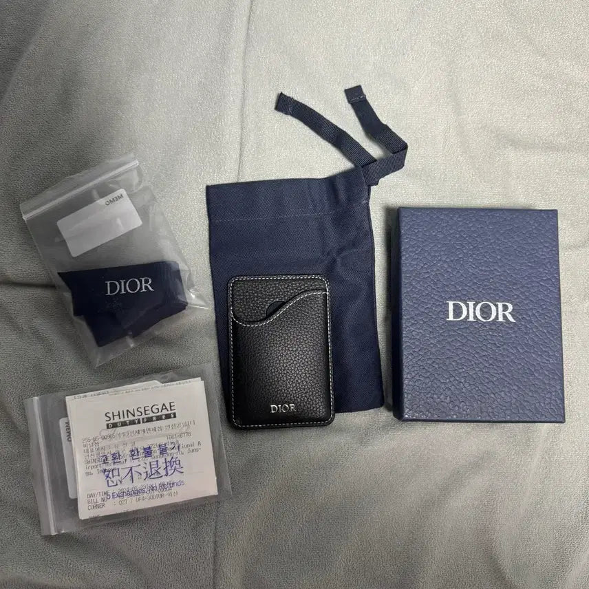 [BUNJANG] Dior Magsafe Magnetic Card Wallet / 디올 맥세이프 마그네틱 카드지갑 팝니다.
