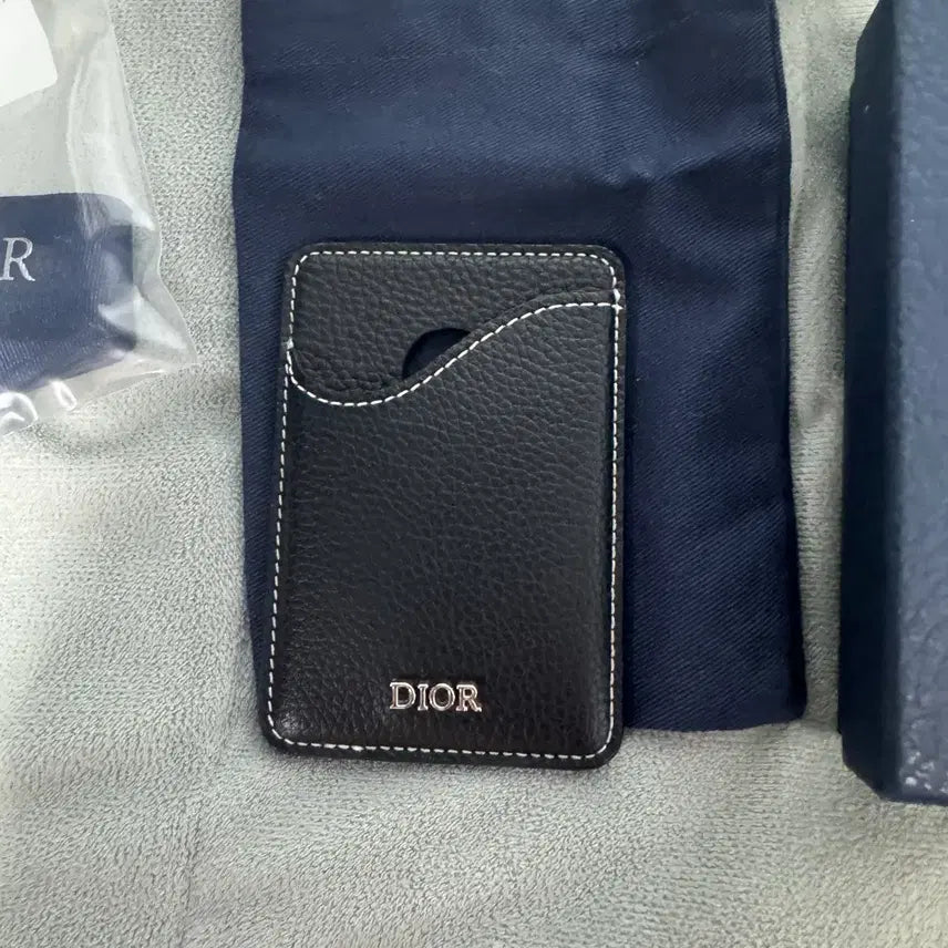 [BUNJANG] Dior Magsafe Magnetic Card Wallet / 디올 맥세이프 마그네틱 카드지갑 팝니다.