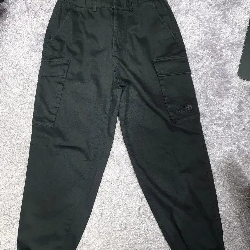 [BUNJANG] The North Face Villan Cargo Jogger Pants Black 80 / 노스페이스 카고 바지 빌란 조거 팬츠 블랙 80
