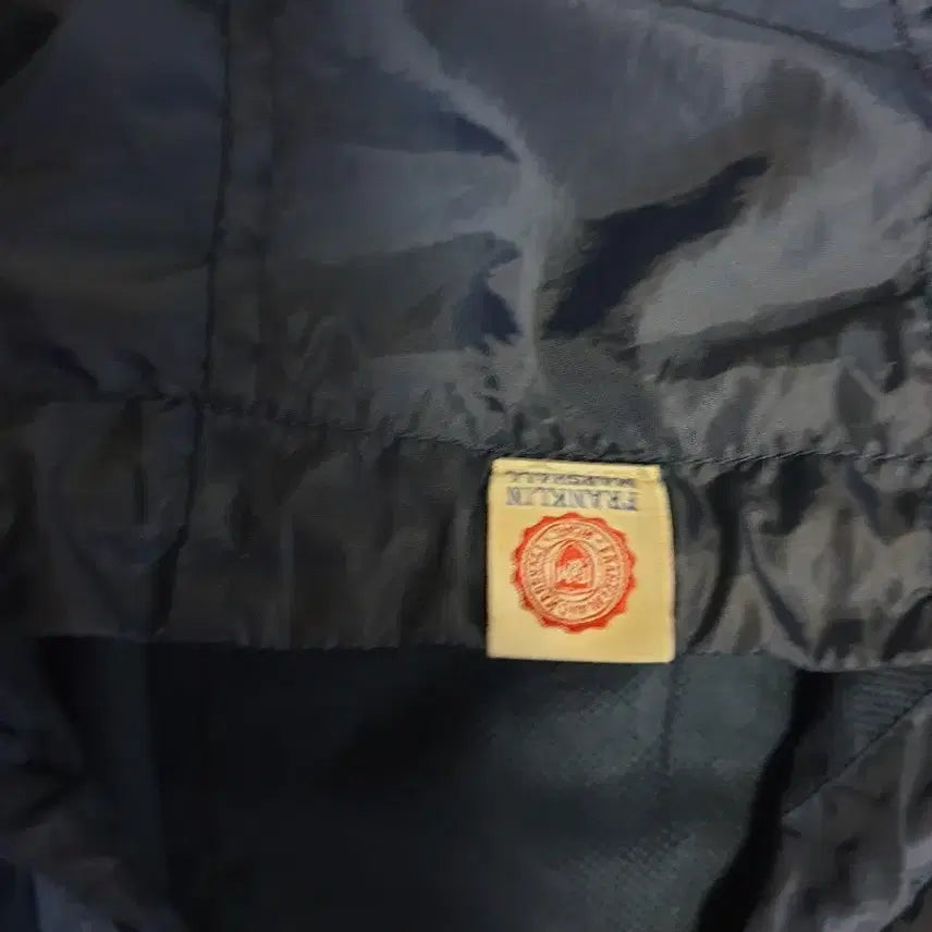 [SOLD OUT] (빈티지) 프랭클린 앤 마샬 캠퍼스 OG 후드 바람막이 네이비 (M)