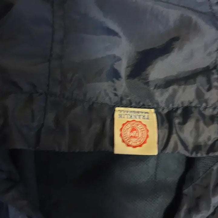 [SOLD OUT] (빈티지) 프랭클린 앤 마샬 캠퍼스 OG 후드 바람막이 네이비 (M)