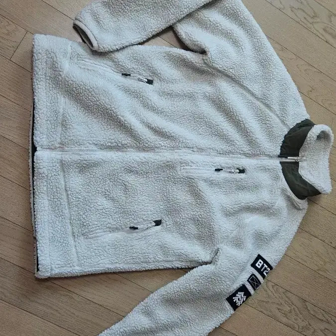 [BUNJANG] BT21 x Kolon Fleece Zip-Up Jacket / BTS, BT21 &amp; 코오롱, 방탄 콜라보 후리스 집업 자켓