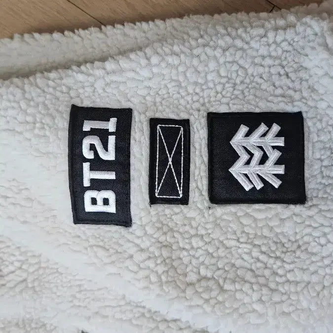 [BUNJANG] BT21 x Kolon Fleece Zip-Up Jacket / BTS, BT21 &amp; 코오롱, 방탄 콜라보 후리스 집업 자켓