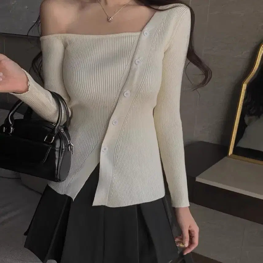[BUNJANG] Ivory Off-Shoulder Button Knit Top / 아이보리 오프숄더 단추 니트