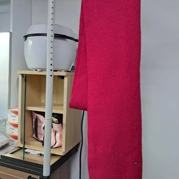 [BUNJANG] Tommy Hilfiger Red Knit Muffler / 타미힐피거 레드 니트 머플러