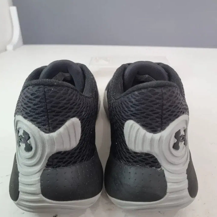 [BUNJANG] Hyojabin Vintage Under Armour Anatomix Spawn 2 Sneakers / 효자빈티지 275 언더아머 아나토믹스 스폰2