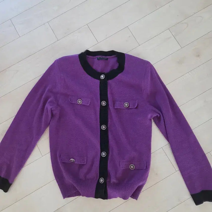 [BUNJANG] Sisley Cardigan / 시슬리 가디건