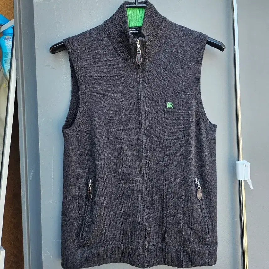 [BUNJANG] Burberry Black Label Wool Vest / 버버리 블랙라벨 니트 조끼(양모100)