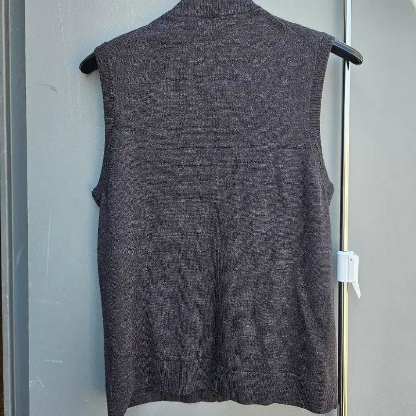 [BUNJANG] Burberry Black Label Wool Vest / 버버리 블랙라벨 니트 조끼(양모100)