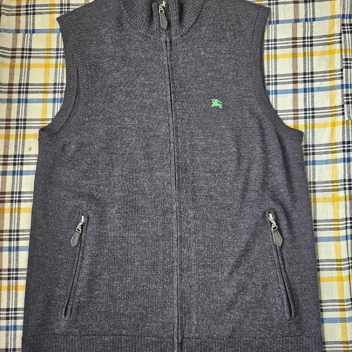 [BUNJANG] Burberry Black Label Wool Vest / 버버리 블랙라벨 니트 조끼(양모100)
