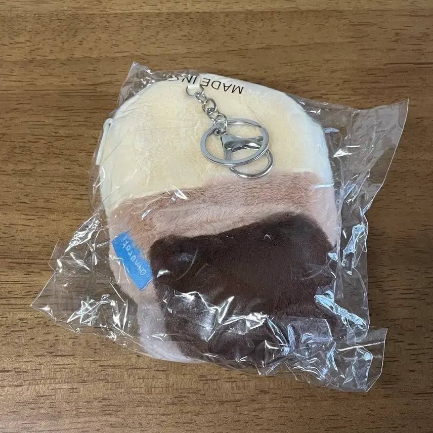 [SOLD OUT] 라운드랩 아무로키 해달이 파우치