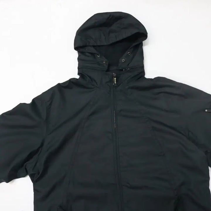 [BUNJANG] Airwalk Ripstop Technical Hooded Windbreaker (M) / 일본 에어워크 블랙 립스탑 테크니컬 후드 윈드브레이커 (M)