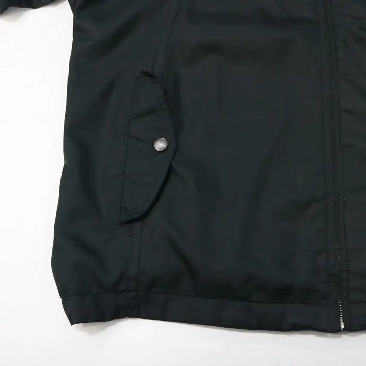 [BUNJANG] Airwalk Ripstop Technical Hooded Windbreaker (M) / 일본 에어워크 블랙 립스탑 테크니컬 후드 윈드브레이커 (M)