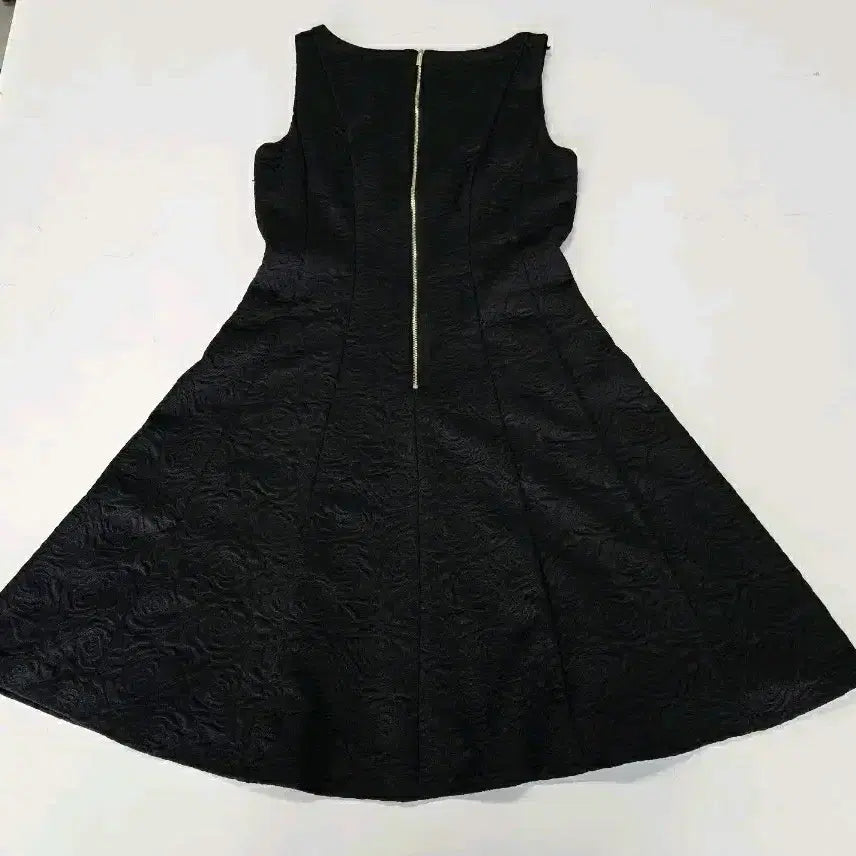 [BUNJANG] Karl Lagerfeld Rose Pattern Sleeveless Dress / 칼라거펠트 로즈 패턴 슬리브리스 원피스 블랙8