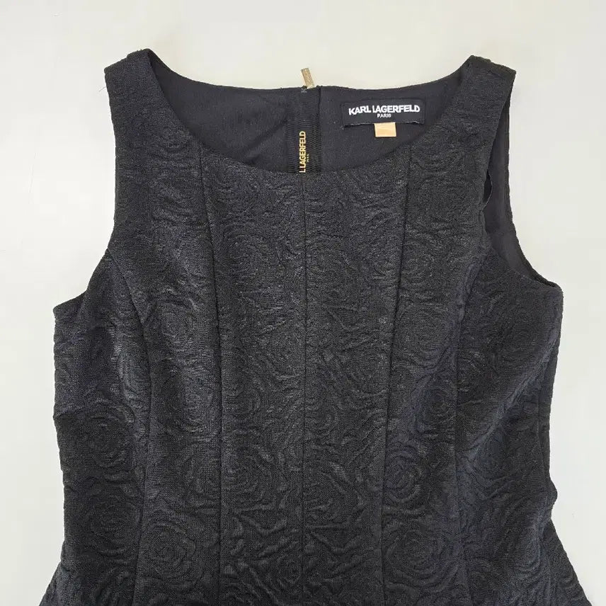 [BUNJANG] Karl Lagerfeld Rose Pattern Sleeveless Dress / 칼라거펠트 로즈 패턴 슬리브리스 원피스 블랙8