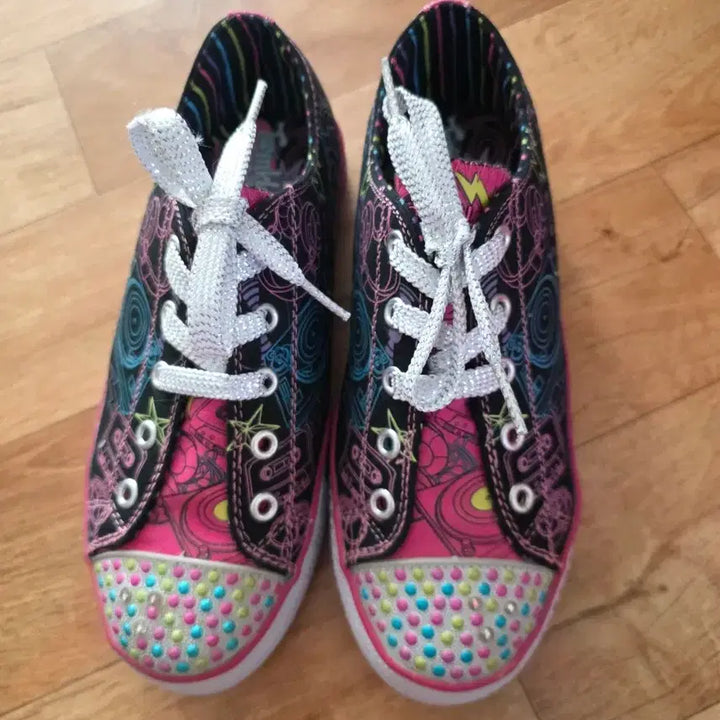 [BUNJANG] Character Sneakers High-Teen Style / 캐릭터 스니커즈 하이틴 스타일(불 들어옴) -학생/연극 소품 추천